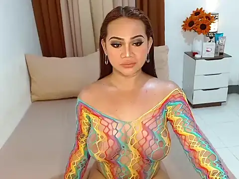 QueenVersa online show from July 2026 12:13:01 AM