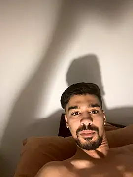 Hermanooooooo online show from December 2024 11:19:01 AM