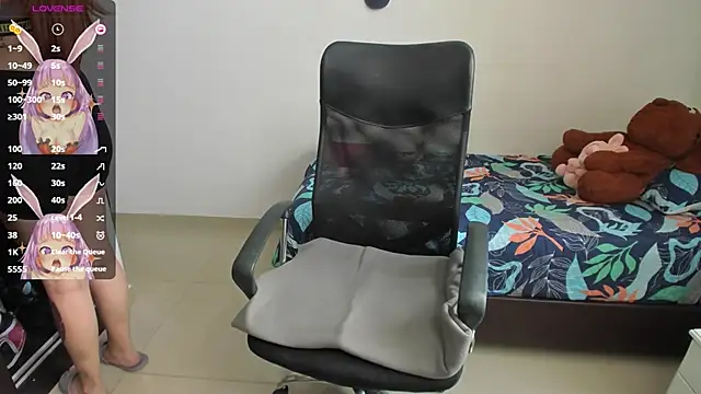 evelyx69x online show from February 2025 05:38:02 PM