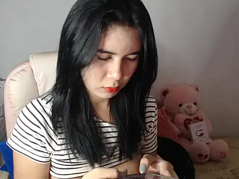 Snapshot of TransPetite1 chatting on February 2026 01:59:02 AM TransPetite1 online show from February 2026 01:59:02 AM