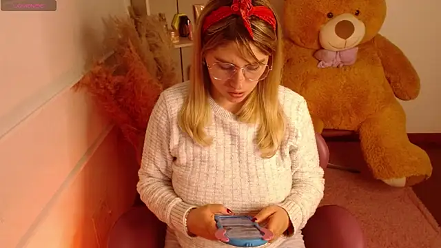 Snapshot of thamarajane chatting on January 2025 12:27:01 AM thamarajane online show from January 2025 12:27:01 AM