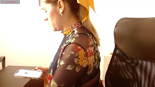 Snapshot of thamarajane chatting on March 2025 05:08:02 PM thamarajane online show from March 2025 05:08:02 PM