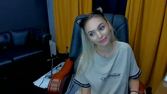 HaleySweet18 online show from July 2026 08:29:01 PM