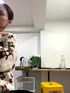 Cameron diazz online show from November 2025 06:30:02 PM