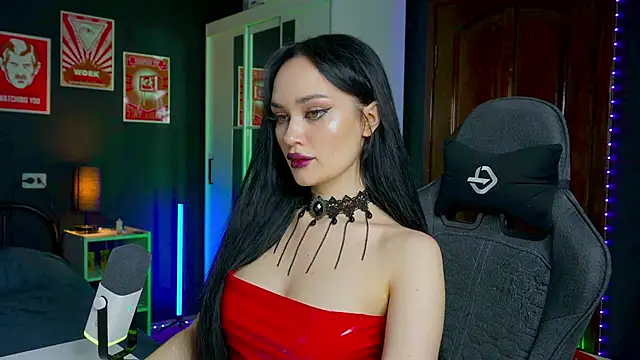 QueenAliss online show from November 2025 06:03:01 AM