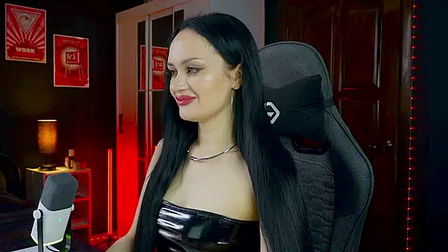 QueenAliss online show from March 2026 05:02:01 AM