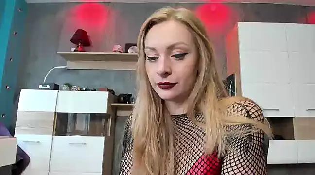 Snapshot of YourVenus00 chatting on December 2024 11:11:01 AM YourVenus00 online show from December 2024 11:11:01 AM