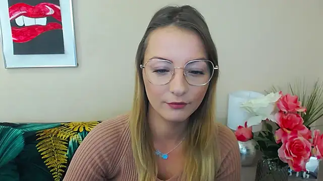 Snapshot of NatalieSexy chatting on December 2024 07:14:01 AM NatalieSexy online show from December 2024 07:14:01 AM