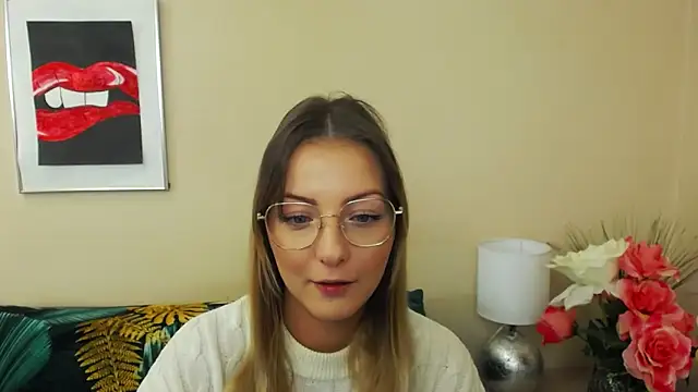 Snapshot of NatalieSexy chatting on December 2024 07:15:01 AM NatalieSexy online show from December 2024 07:15:01 AM