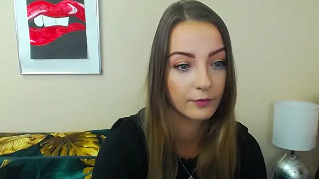 Snapshot of NatalieSexy chatting on September 2025 06:18:01 AM NatalieSexy online show from September 2025 06:18:01 AM