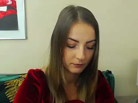 Snapshot of NatalieSexy chatting on October 2025 10:37:02 AM NatalieSexy online show from October 2025 10:37:02 AM