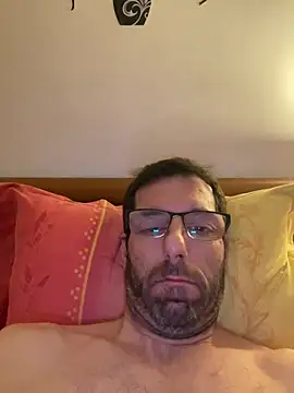 Snapshot of steph19x5 chatting on December 2024 09:52:01 PM steph19x5 online show from December 2024 09:52:01 PM