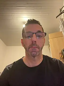 Snapshot of steph19x5 chatting on December 2024 09:31:02 AM steph19x5 online show from December 2024 09:31:02 AM