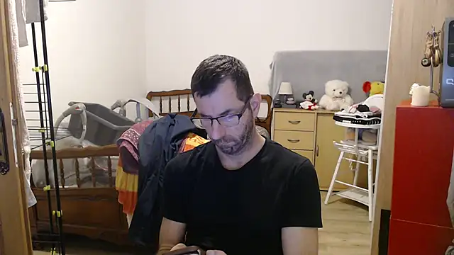 Snapshot of steph19x5 chatting on January 2025 10:09:02 AM steph19x5 online show from January 2025 10:09:02 AM