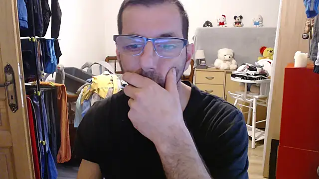 Snapshot of steph19x5 chatting on January 2025 08:43:02 AM steph19x5 online show from January 2025 08:43:02 AM