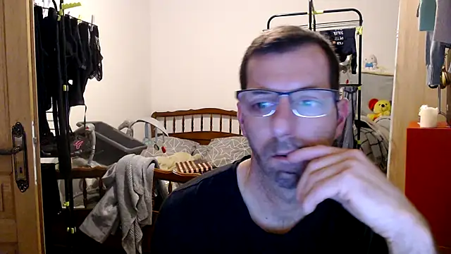 Snapshot of steph19x5 chatting on January 2025 05:00:02 PM steph19x5 online show from January 2025 05:00:02 PM