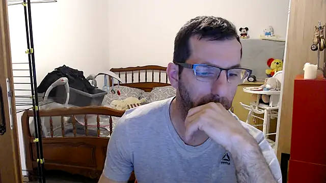 Snapshot of steph19x5 chatting on January 2025 07:43:01 AM steph19x5 online show from January 2025 07:43:01 AM