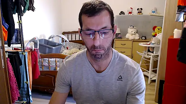 Snapshot of steph19x5 chatting on January 2025 10:45:01 AM steph19x5 online show from January 2025 10:45:01 AM