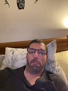 Snapshot of steph19x5 chatting on January 2025 09:42:01 PM steph19x5 online show from January 2025 09:42:01 PM