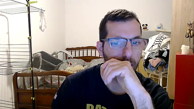 Snapshot of steph19x5 chatting on January 2025 06:56:01 AM steph19x5 online show from January 2025 06:56:01 AM