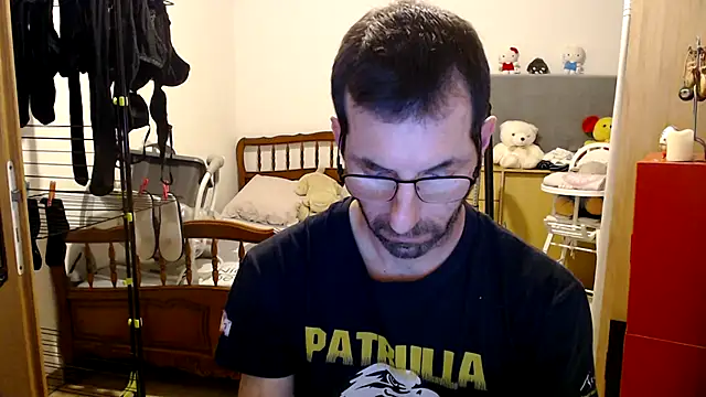 Snapshot of steph19x5 chatting on February 2025 05:53:02 PM steph19x5 online show from February 2025 05:53:02 PM