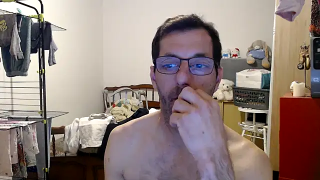 Snapshot of steph19x5 chatting on March 2025 10:04:02 PM steph19x5 online show from March 2025 10:04:02 PM