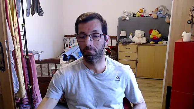 Snapshot of steph19x5 chatting on March 2025 07:42:02 AM steph19x5 online show from March 2025 07:42:02 AM