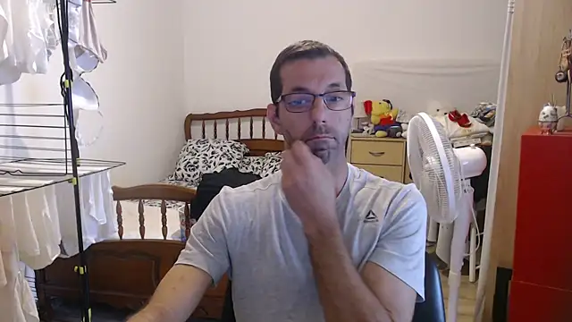 Snapshot of steph19x5 chatting on September 2025 09:00:02 AM steph19x5 online show from September 2025 09:00:02 AM