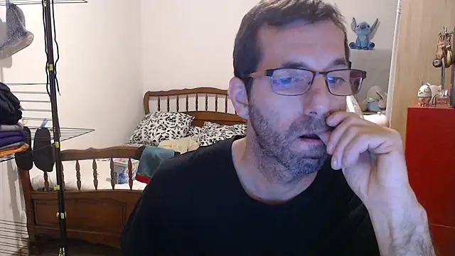 Snapshot of steph19x5 chatting on October 2025 08:33:02 AM steph19x5 online show from October 2025 08:33:02 AM