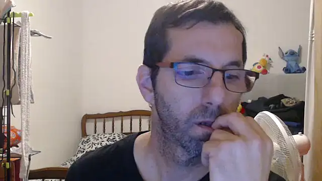 Snapshot of steph19x5 chatting on November 2025 05:18:02 AM steph19x5 online show from November 2025 05:18:02 AM