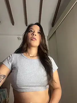 Little Amber6 online show from October 2025 10:06:02 PM