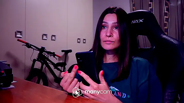 GodlyTheia online show from February 2025 08:00:02 PM