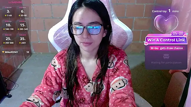 Maggie Fox3 online show from May 2026 12:29:01 AM