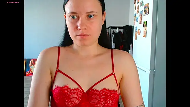 VikiKelt online show from May 2026 12:50:01 AM
