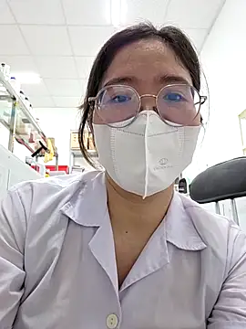 HinaLovely online show from April 2026 04:46:01 AM