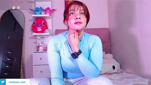 Snapshot of Vannessa__Shy chatting on January 2026 08:34:02 PM Vannessa Shy online show from January 2026 08:34:02 PM