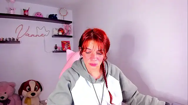 Vannessa  Shy online show from April 2026 10:05:01 PM