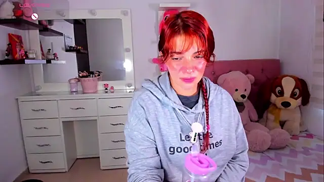 Vannessa  Shy online show from May 2026 06:02:02 PM