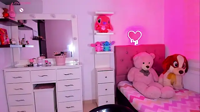 Vannessa  Shy online show from May 2026 11:11:01 PM