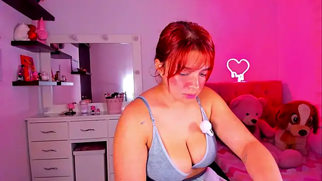 Vannessa  Shy online show from June 2026 01:25:01 AM