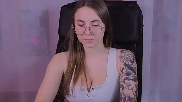 Snapshot of _AnnaStark_ chatting on March 2025 02:23:02 AM AnnaStark online show from March 2025 02:23:02 AM