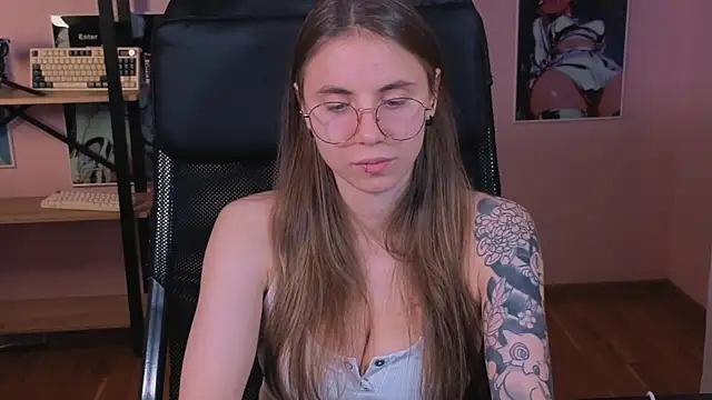 Snapshot of _AnnaStark_ chatting on October 2025 08:05:01 PM AnnaStark online show from October 2025 08:05:01 PM