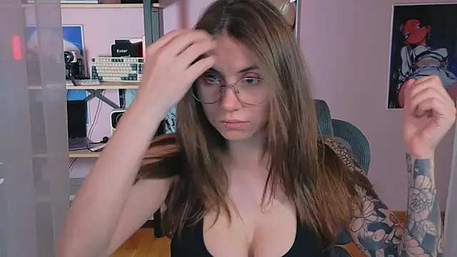 Snapshot of _AnnaStark_ chatting on May 2026 08:14:01 PM AnnaStark online show from May 2026 08:14:01 PM