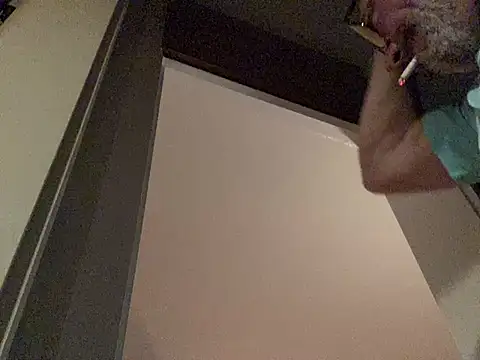 maxximere online show from February 2026 07:28:01 PM