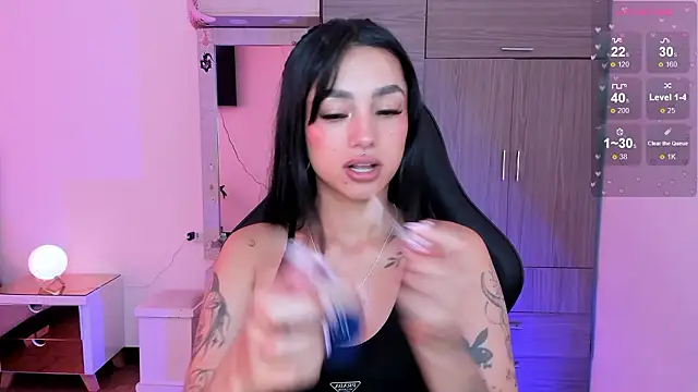 Lizzie corner v online show from March 2026 02:22:02 PM