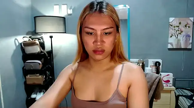 Snapshot of luxxy_grand chatting on January 2025 08:20:02 AM luxxy grand online show from January 2025 08:20:02 AM