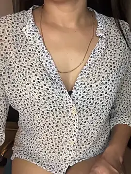 Snapshot of Beautiful_xxo chatting on September 2025 05:49:01 PM Beautiful xxo online show from September 2025 05:49:01 PM