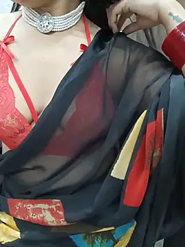 Snapshot of Beautiful_xxo chatting on May 2026 04:04:02 PM Beautiful xxo online show from May 2026 04:04:02 PM