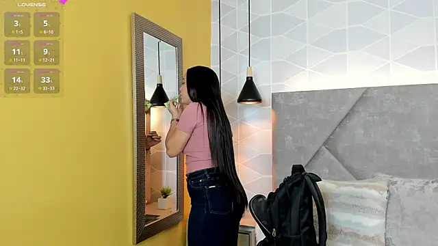 Snapshot of Sammy_Fit_ chatting on December 2025 12:34:02 PM Sammy Fit online show from December 2025 12:34:02 PM