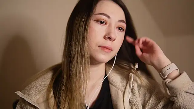 chibi moon  online show from December 2024 05:04:02 PM